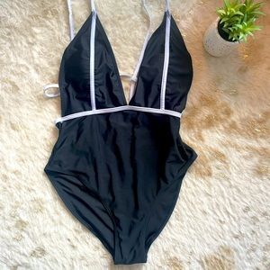 Size medium sexy plunge bathing suite